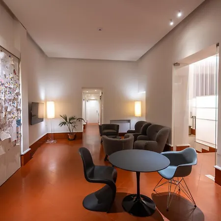 Hotel Moderno Assise
