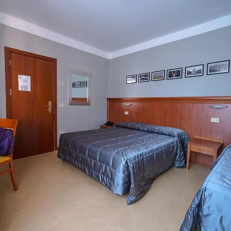 Hotel Moderno