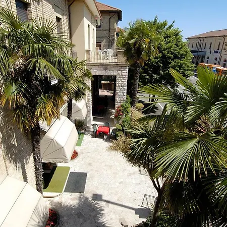 Hotel Moderno