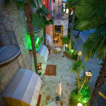 Hotel Moderno Assise